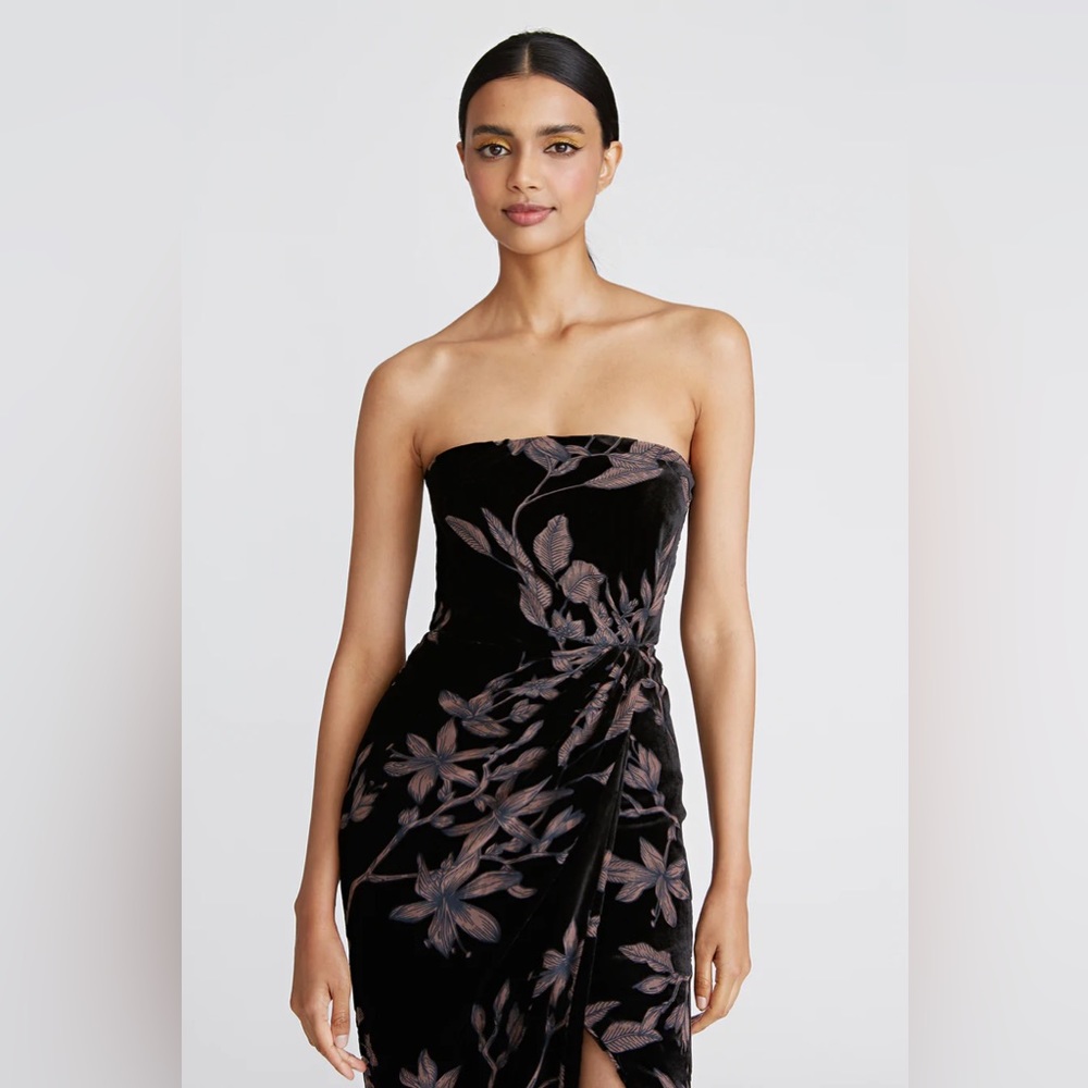 Theia Janette Strapless Floral Velvet gown size 10 NWT